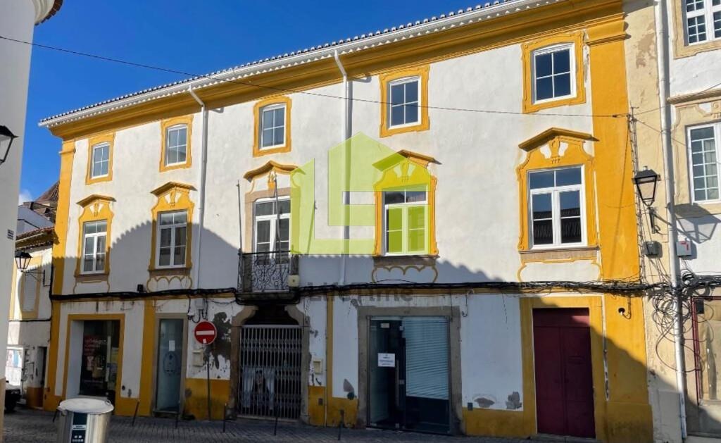 320m² Building in Portalegre, Portugal No. 91705
