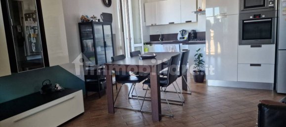 2 Schlafzimmer Wohnung in Buccinasco, Italy, Nr. 352158 16