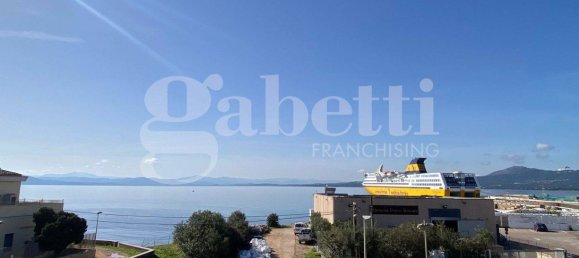 7 bedrooms House in Golfo Aranci, Italy No. 169568 2