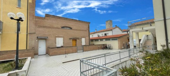 2 bedrooms Apartment in Fano, Italy No. 333765 4