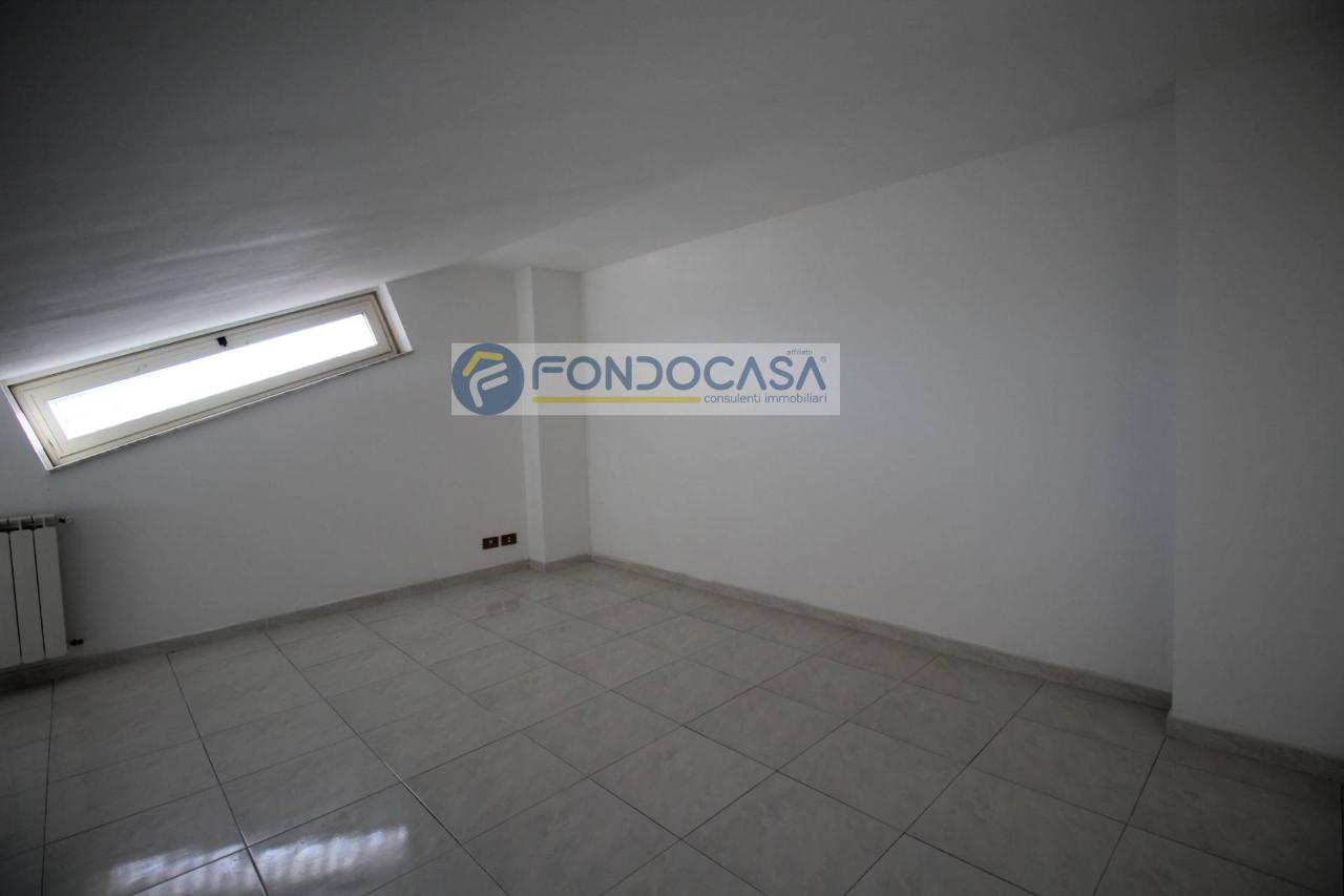 2-Zimmer Penthouse in Gravina di Catania, Italy, Nr. 108049