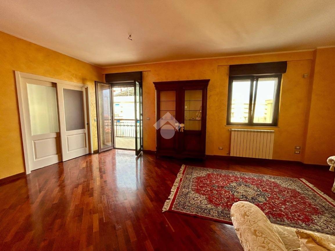 3 Schlafzimmer Wohnung in Palermo, Italy, Nr. 321083