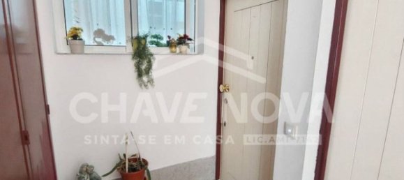 Apartamento de 2 dormitorios en Porto, Portugal No. 55228 17