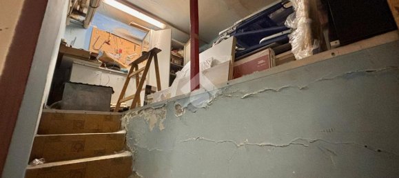 2غرفة مستودع في Trieste, Italy رقم 136350 7