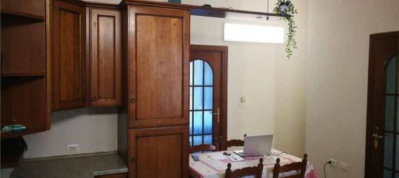 2 bedrooms Apartment in Turin, Italy No. 380308 5