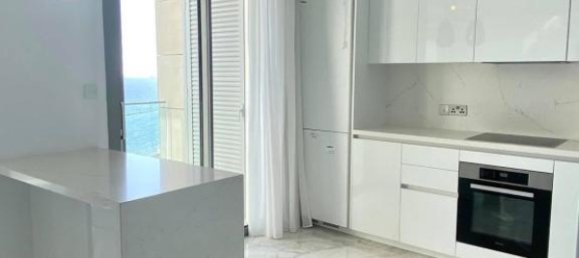 3 bedrooms Apartment in Limassol, Cyprus No. 12677 5