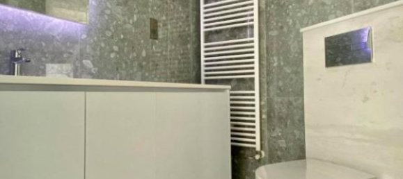 3 bedrooms Apartment in Limassol, Cyprus No. 12677 9