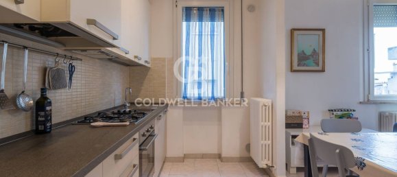 3 bedrooms Apartment in Rimini, Italy No. 333366 5