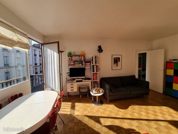 3 bedrooms Apartment in Paris, France No. 314875