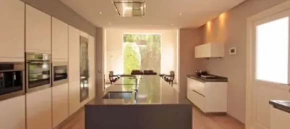 6 bedrooms Villa in Marbella, Spain No. 45681 18