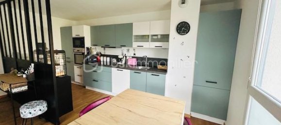 2 bedrooms Apartment in Pont-a-Marcq, France No. 157560 4