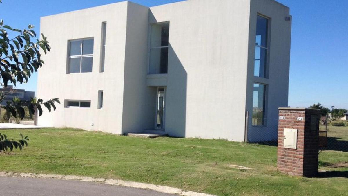 3 Schlafzimmer Haus in Escobar, Argentina, Nr. 10526