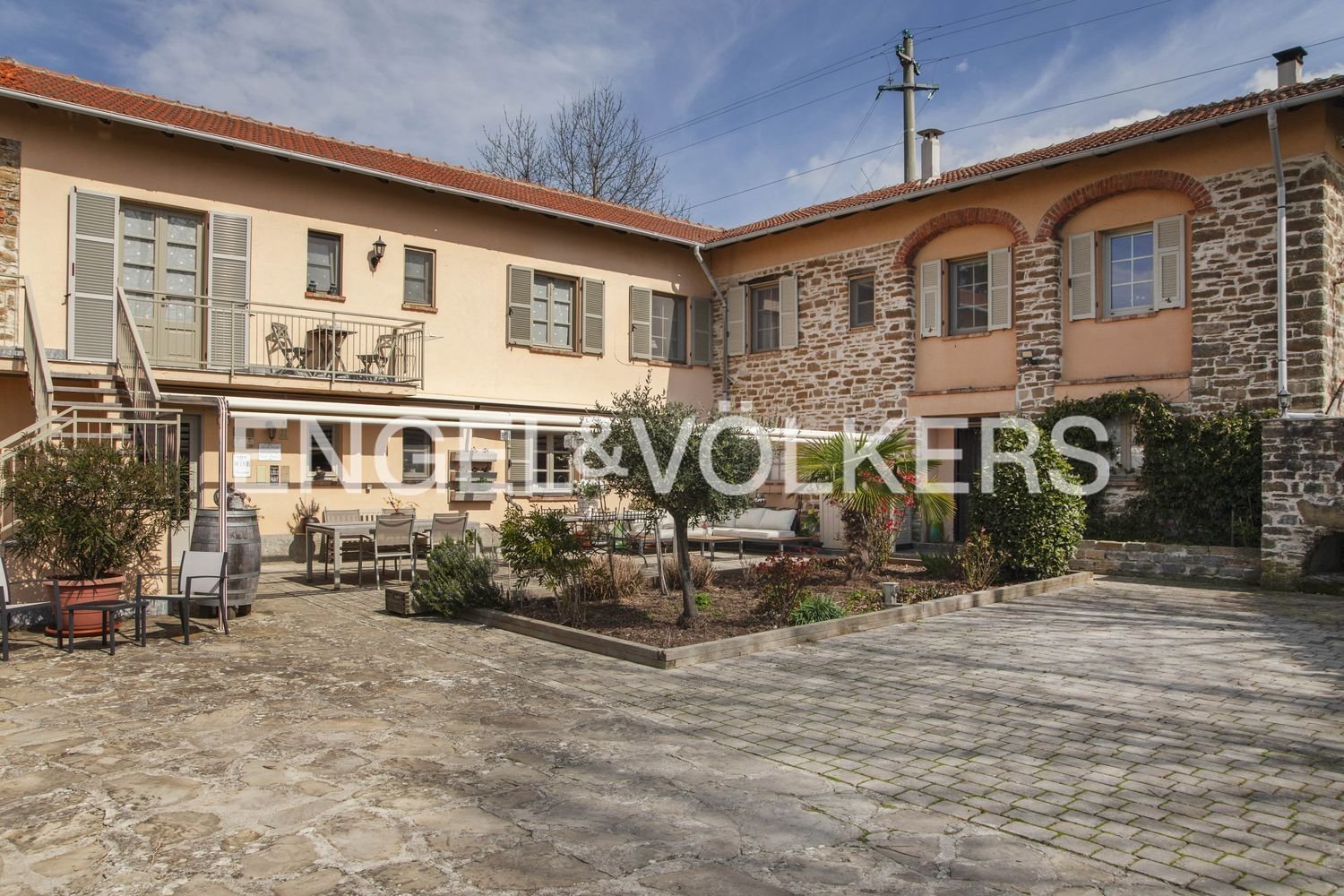 13-salle Maison à Prunetto, Italy No. 43591