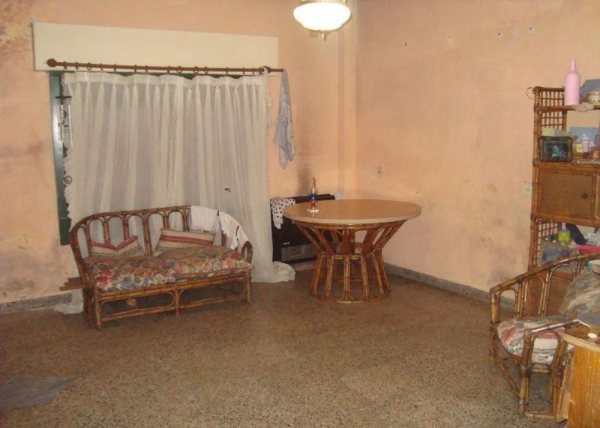 2 Schlafzimmer Haus in Moron, Argentina, Nr. 77250