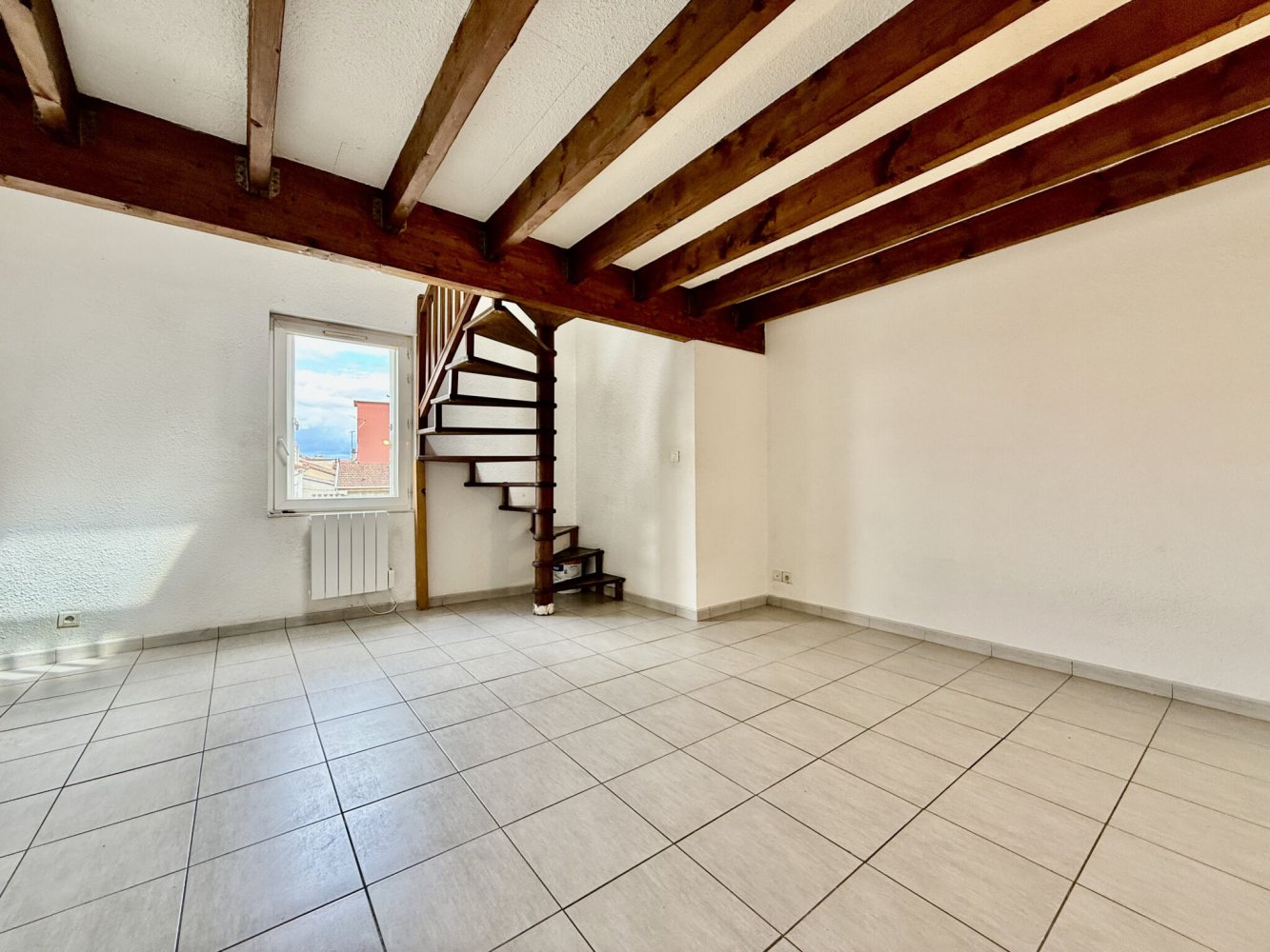 1 غرف نوم منزل ذو طابقين في Bourgoin-Jallieu, France رقم 346479