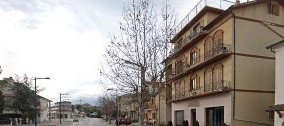 572m² Commercial property in Rapagnano, Italy No. 378117 4