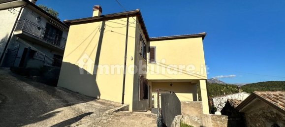 3 bedrooms House in Trivigliano, Italy No. 230199 3