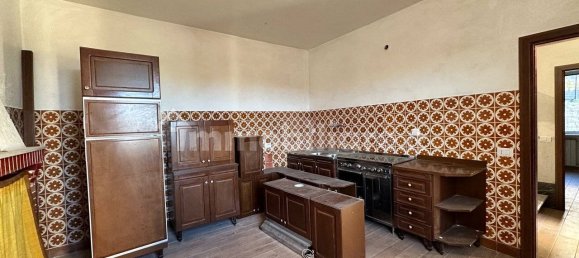 3 bedrooms House in Trivigliano, Italy No. 230199 6