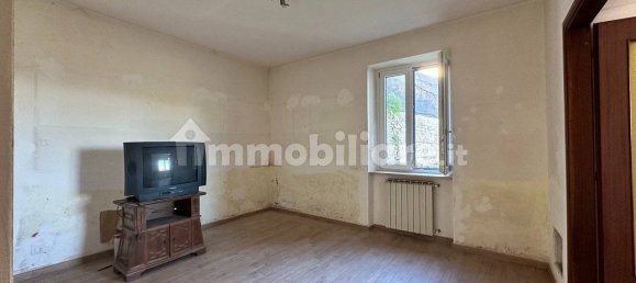 3 bedrooms House in Trivigliano, Italy No. 230199 8