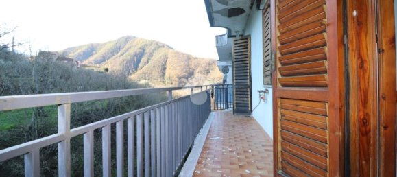3 rooms Apartment in Fisciano, Italy No. 263304 3