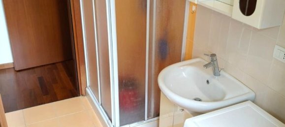 2 bedrooms Apartment in Veniano, Italy No. 373754 14