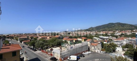 Квартира с 2 спальнями в Масса, Италия № 263752 3