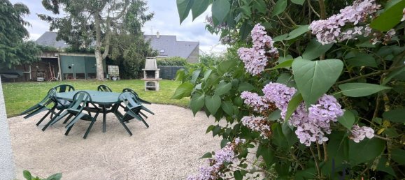 Casa de 4 dormitorios en Change, France No. 357858 2