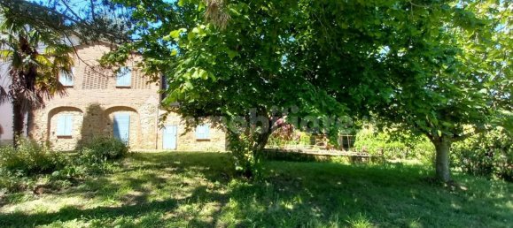 4 bedrooms House in Montaione, Italy No. 35177 39