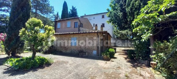 4 bedrooms House in Montaione, Italy No. 35177 21