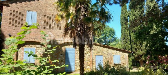 4 bedrooms House in Montaione, Italy No. 35177 27