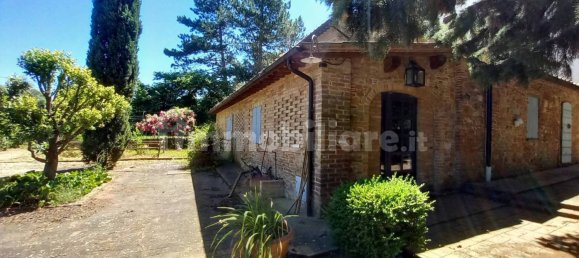 4 bedrooms House in Montaione, Italy No. 35177 19