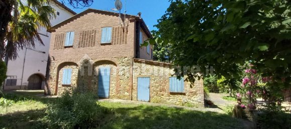 4 bedrooms House in Montaione, Italy No. 35177 24