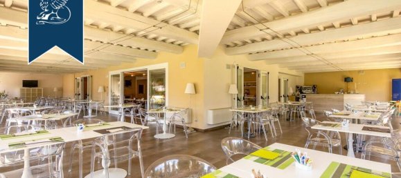 52 bedrooms Hotel in Corciano, Italy No. 362935 10