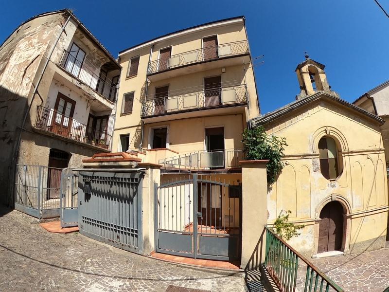 12 rooms House in Rende, Italy No. 172888