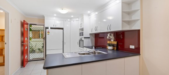 3 bedrooms Duplex in Birkdale, Australia No. 492 5