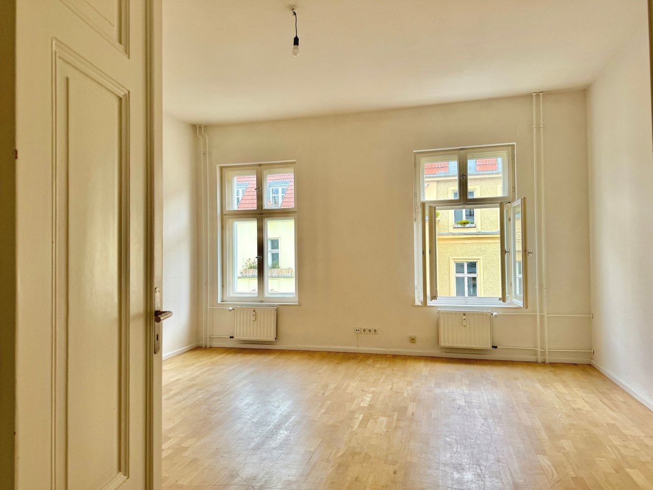 3 rooms House in Mitte, Germany No. 12403