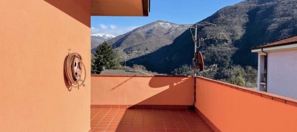 2 bedrooms House in Comano, Italy No. 174893 9