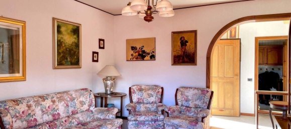 2 bedrooms House in Comano, Italy No. 174893 6