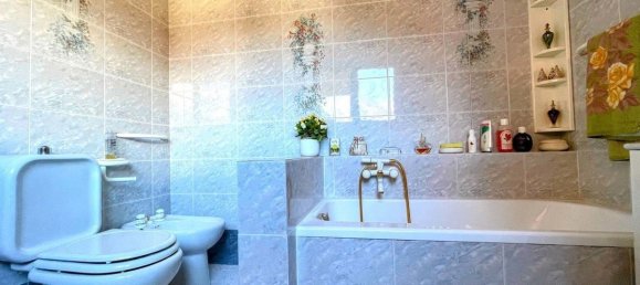 2 bedrooms House in Comano, Italy No. 174893 22