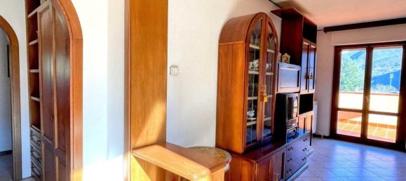 2 bedrooms House in Comano, Italy No. 174893 7