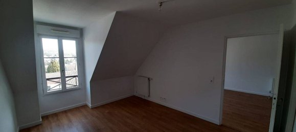 Apartamento de 1 dormitorio en Groslay, France No. 334339 3