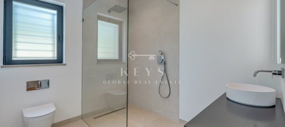 5 bedrooms Villa in Loule, Portugal No. 132651 18