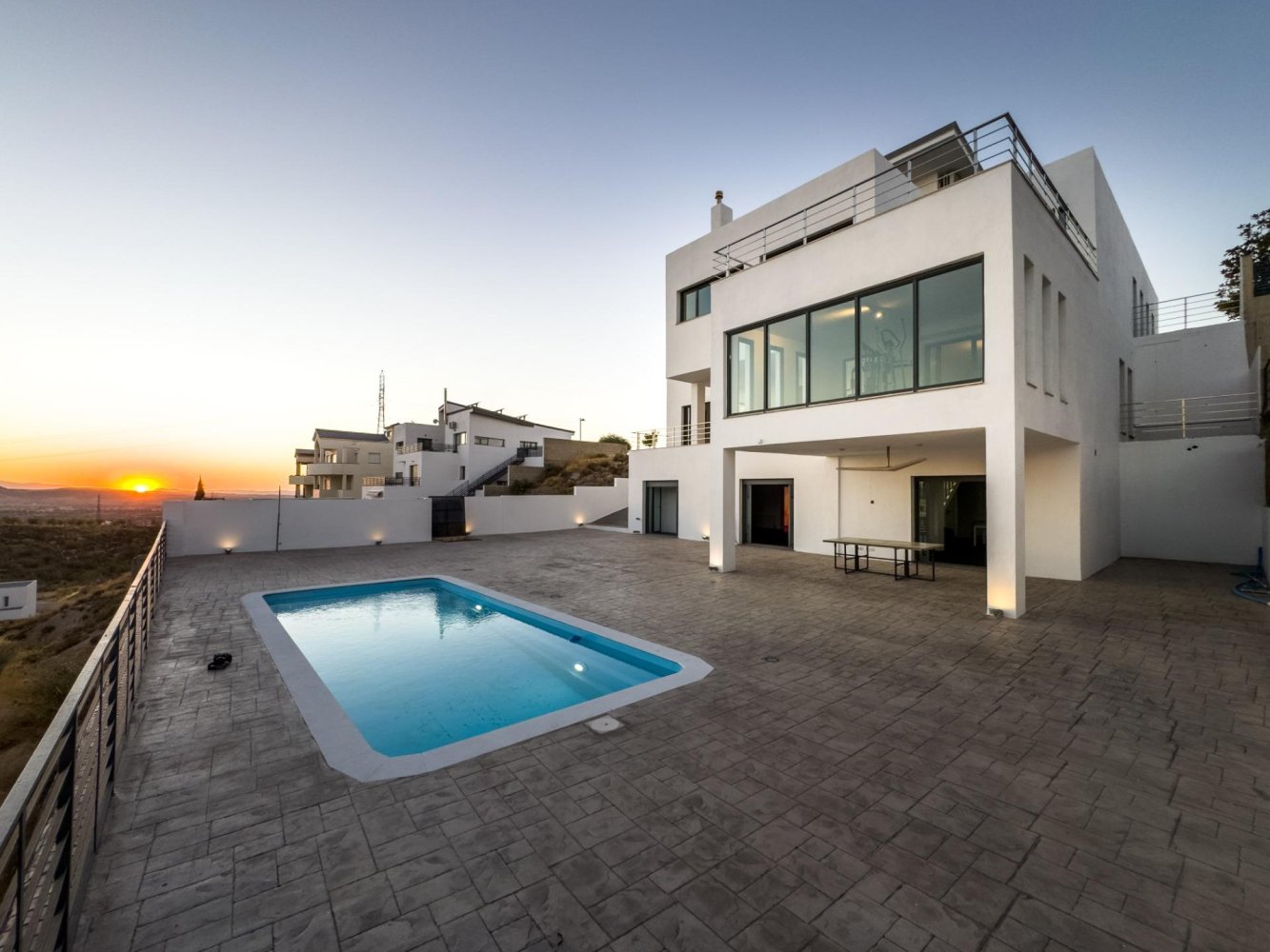 5 bedrooms House in La Zubia, Spain No. 268012