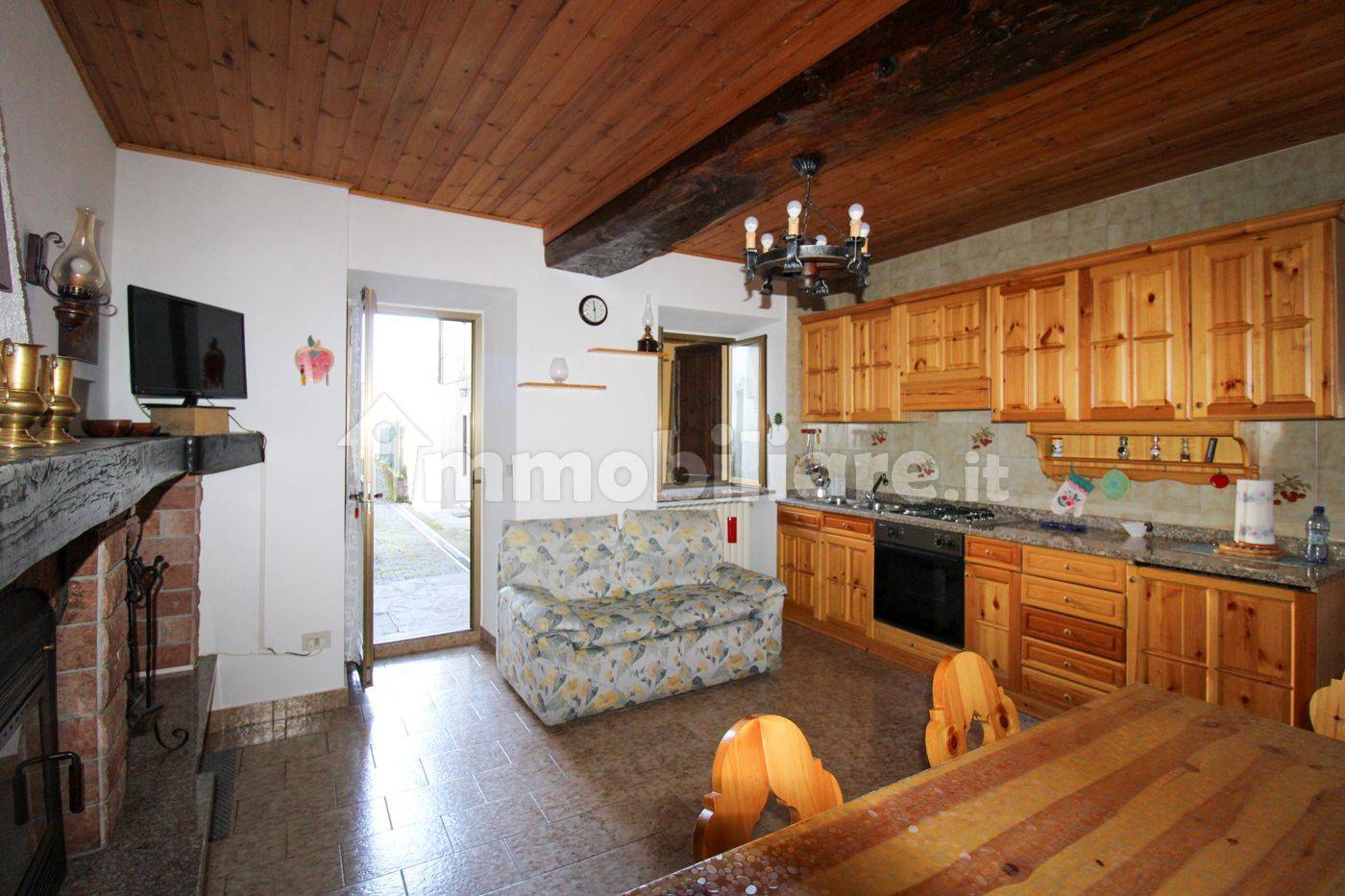 Квартира с 2 спальнями в Чентро Валле Интельви, Италия № 143917