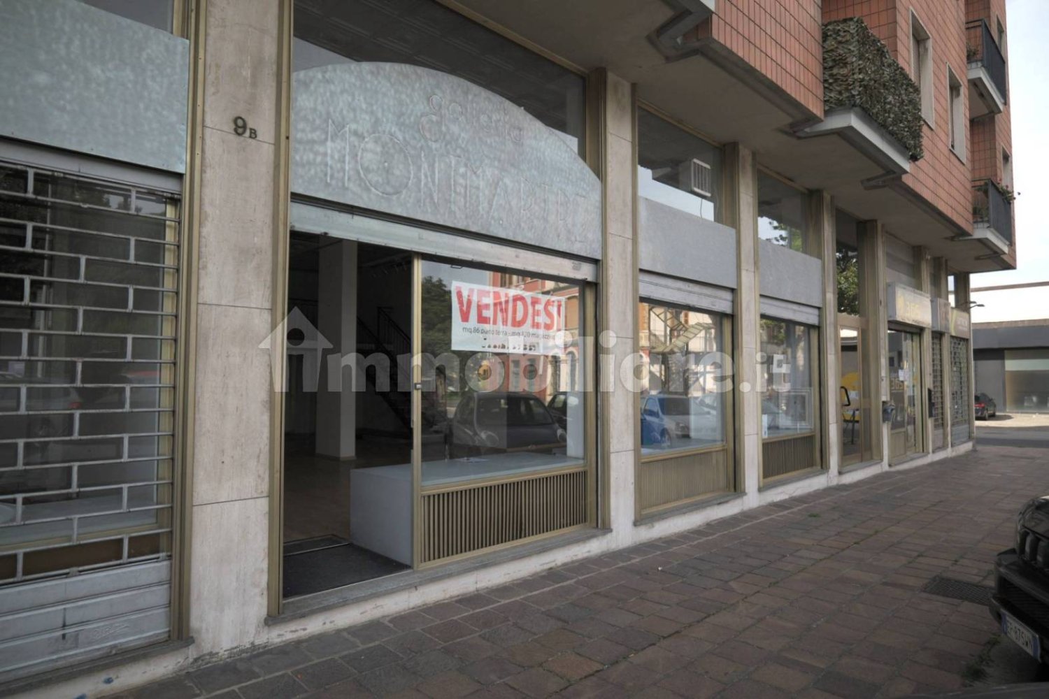 1 room Commercial property in Biella, Italy No. 306114