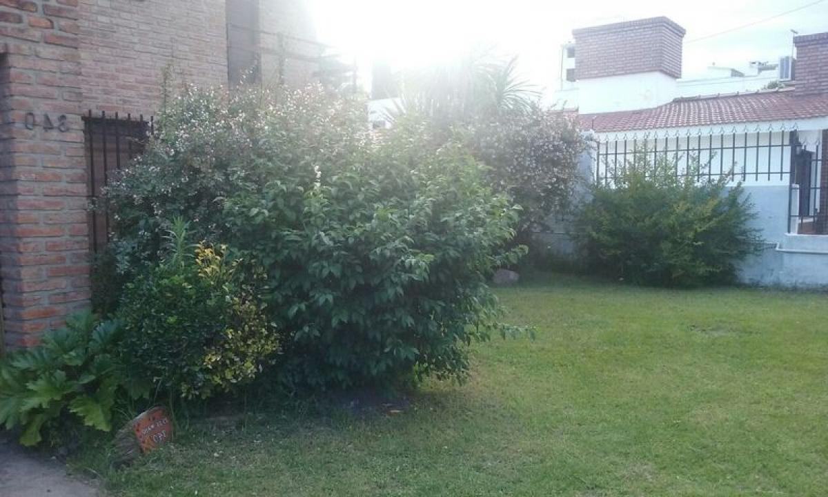 4 bedrooms House in Cordoba, Argentina No. 60284