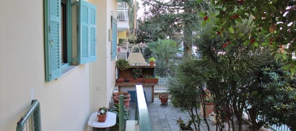 4 Schlafzimmer Gewerbliche Immobilie in Katerini, Greece, Nr. 4323 5