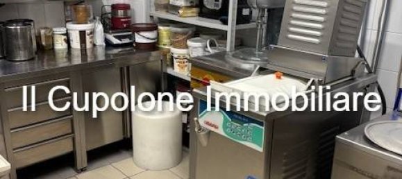 Коммерческая недвижимость с 3 комнатами в Флоренция, Италия № 267690 2