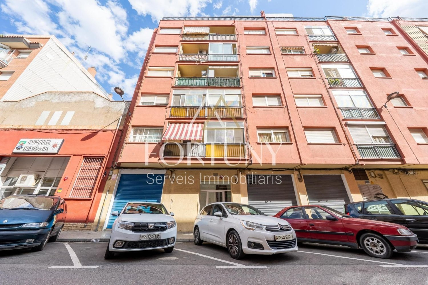 4 bedrooms Apartment in Reus, Spain No. 135053