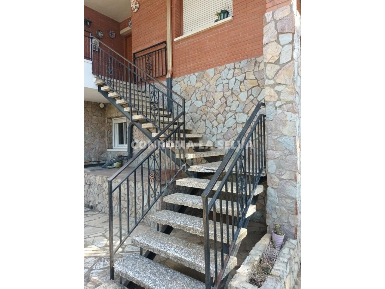 5 bedrooms House in Sils, Spain No. 167257